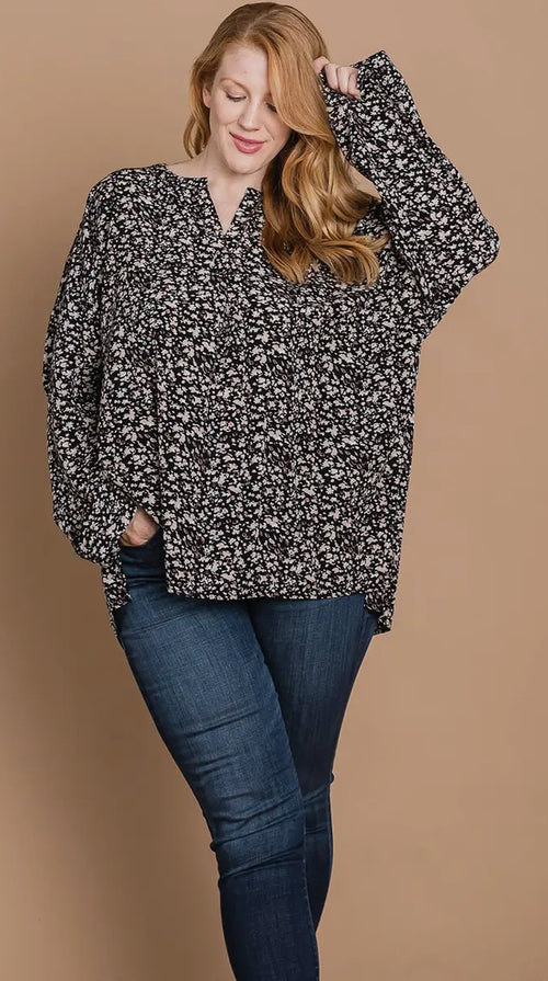 Curvy Floral Black Blouse Pullover