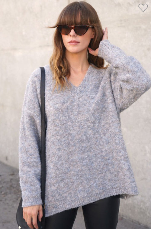 Oversized V-Neck Sweater in Lavender and in Grey/Blue