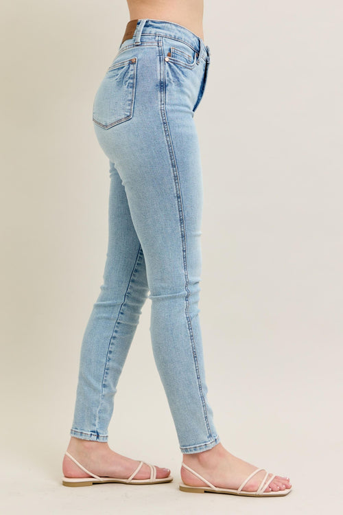 Judy Blue Tummy Control Light Wash Skinny Jeans