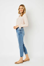 Judy Blue Midrise Slim Jeans