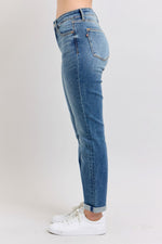 Judy Blue Mid Rise Vintage Wash Boyfriend Jeans