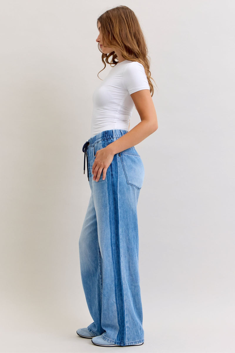 Judy Blue High Waist Wilhemina Elastic Waistband & Side Panel Denim Jeans
