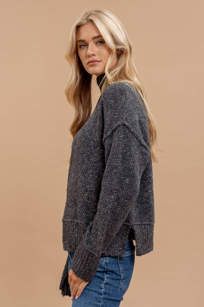 Wool Blend Textured Turtleneck Sweater in Charcoal and Dark Hunter